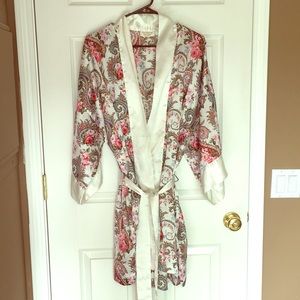 Vintage Victoria Secret kimono and nightie
